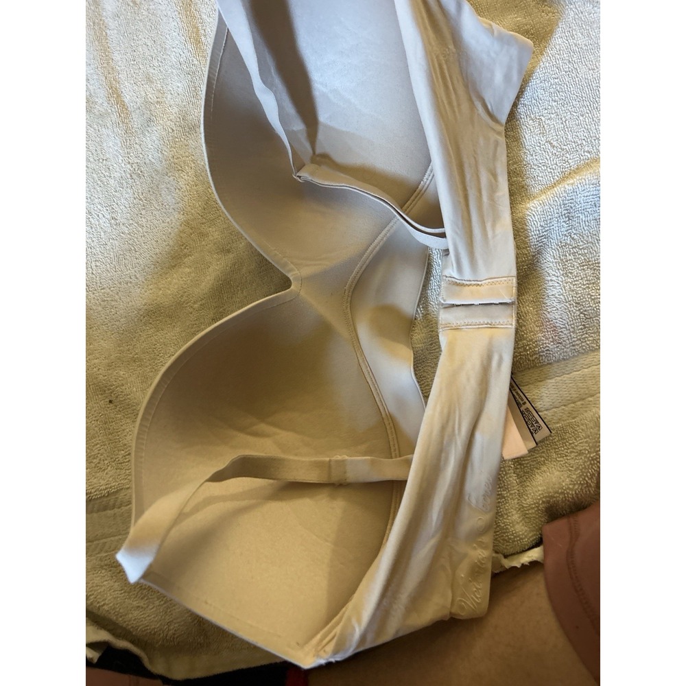 Victoria's Secret Incredible Wirefree Bra 38D Nude Padded Seamless Comfort - Picture 3 of 9